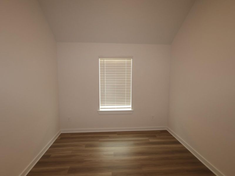 Spacious, unfurnished interior of a new home in Pinewood at Grand Texas, New Caney (Image 10).
