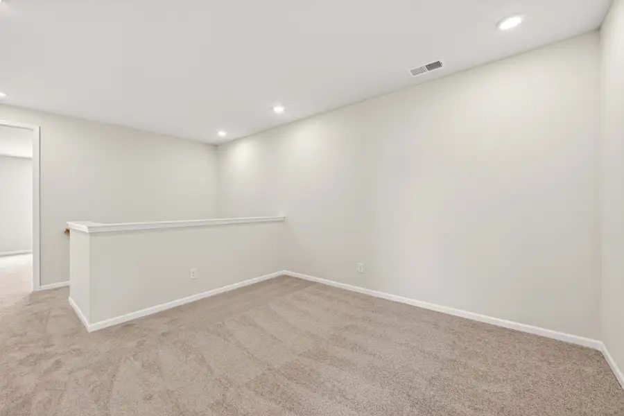 Spacious, unfurnished interior of a new home in Amplitude, Charlotte (Image 26).