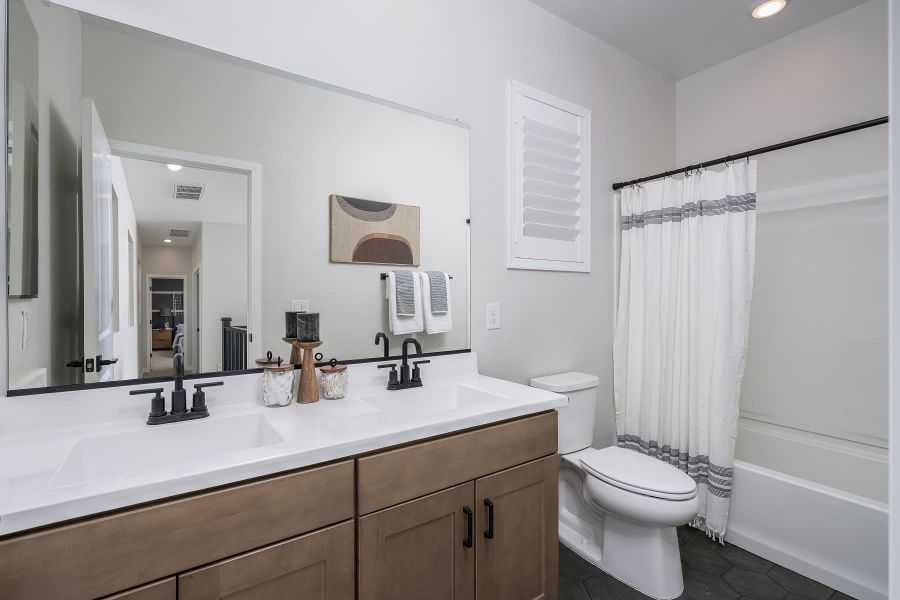 Bathroom | Marlowe | New Homes in Glendale, AZ | Landsea Homes