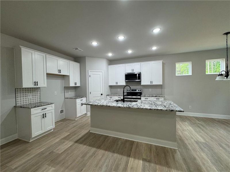 Furnished interior view inside a new home in , Toccoa (Image 9).