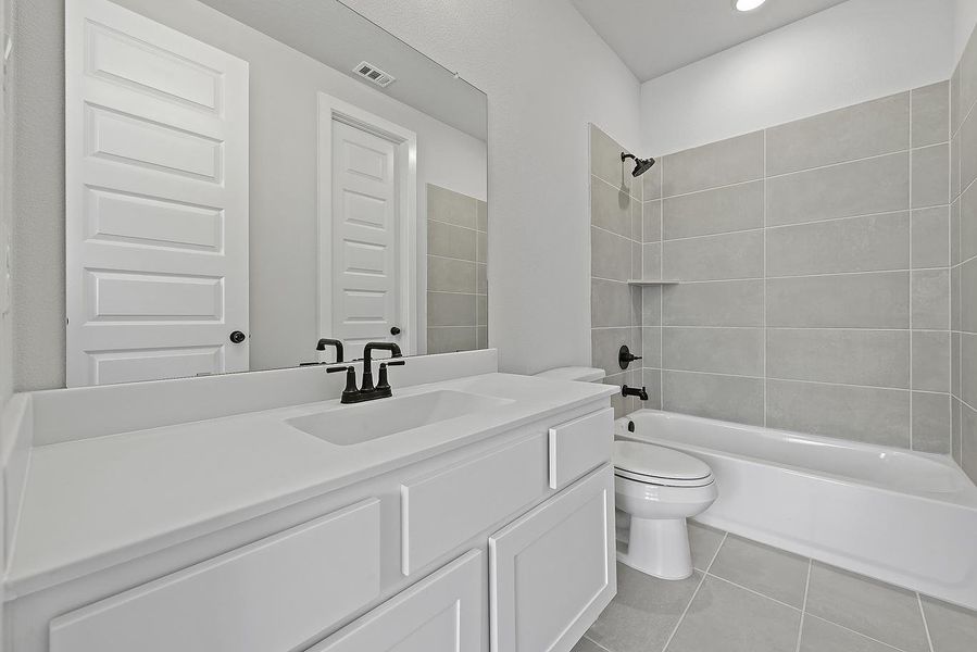 Furnished interior view inside a new home in Jordan Ranch, Katy (Image 6).