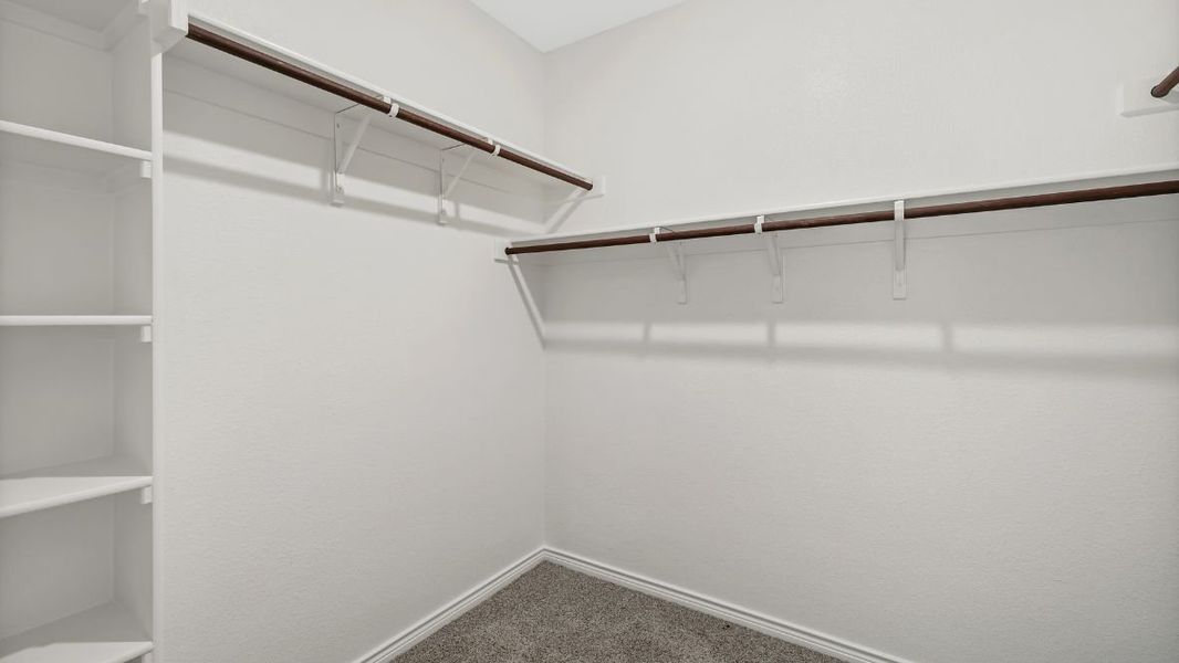 Representative unfurnished interior of a home built from the Durango by D.R. Horton in The Landing at Hidden Lakes, McKinney (Image 20). Representative unfurnished interior of a home built from the Durango by D.R. Horton in The Landing at Hidden Lakes, McKinney (Image 20).