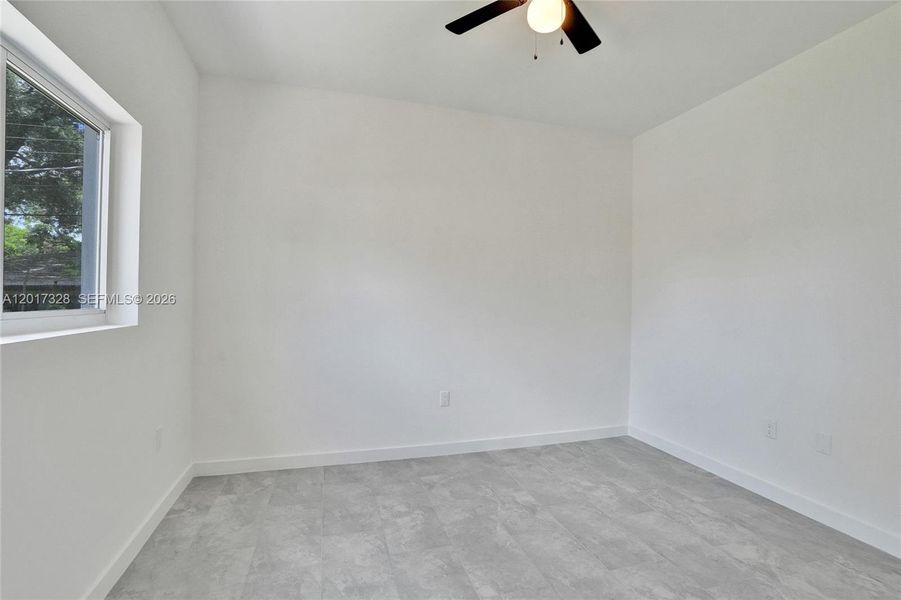 Spacious, unfurnished interior of a new home in , Fort Lauderdale (Image 45).