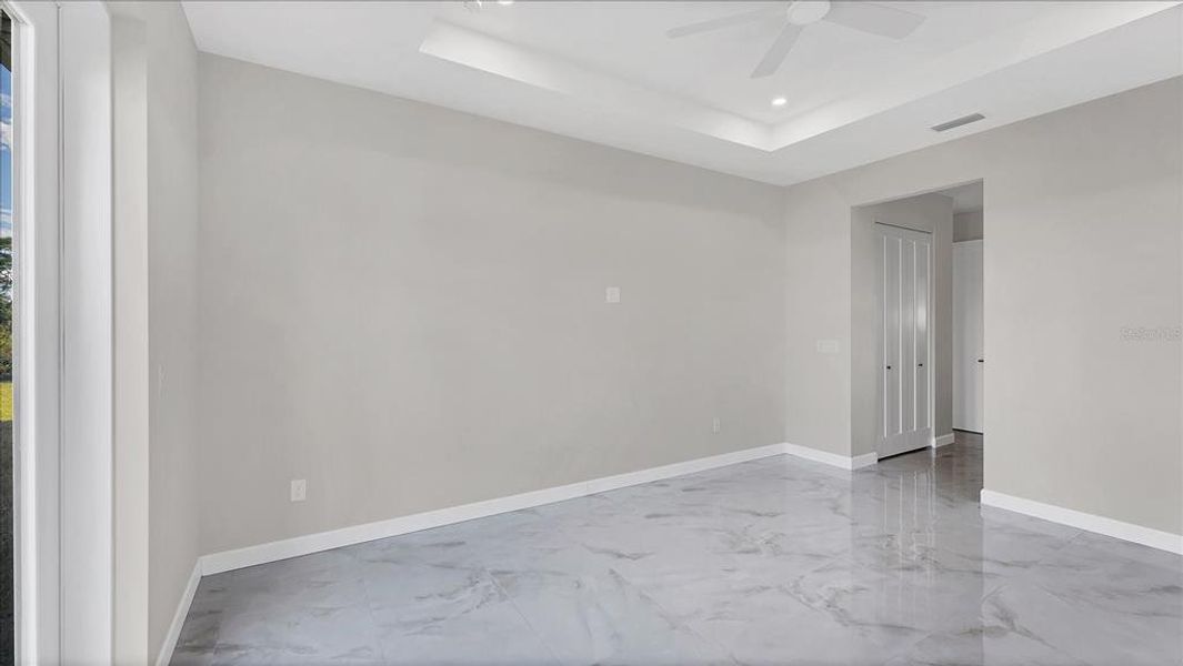 Spacious, unfurnished interior of a new home in , Placida (Image 25). Spacious, unfurnished interior of a new home in , Placida (Image 25).