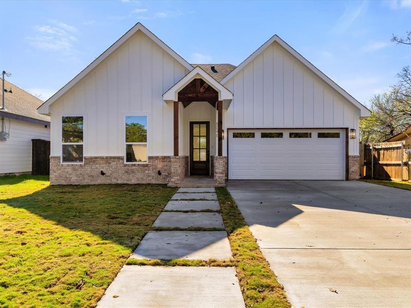 Front exterior of a new home in , Fort Worth, TX, highlighting curb appeal (Image 23).