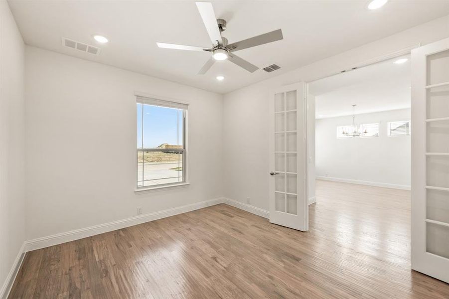 Spacious, unfurnished interior of a new home in Wildflower Ranch 60-65, Fort Worth (Image 15). Spacious, unfurnished interior of a new home in Wildflower Ranch 60-65, Fort Worth (Image 15).