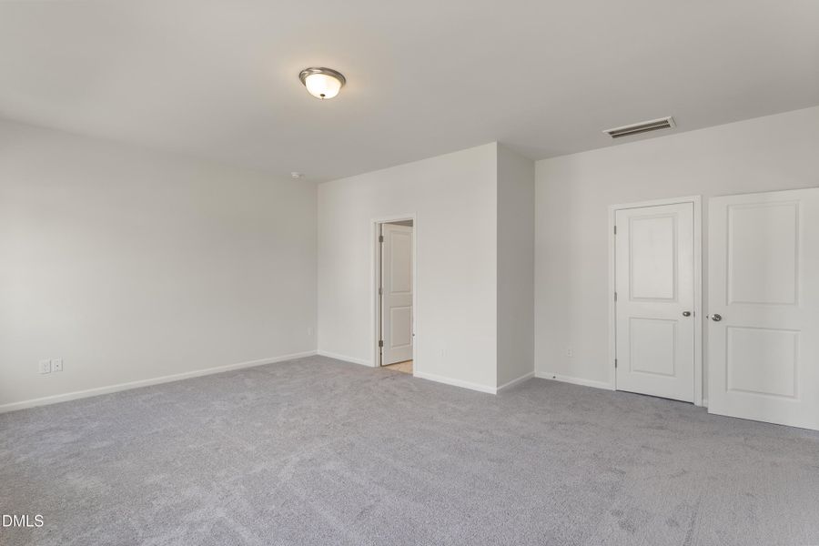 19 x 14 Owner's Suite