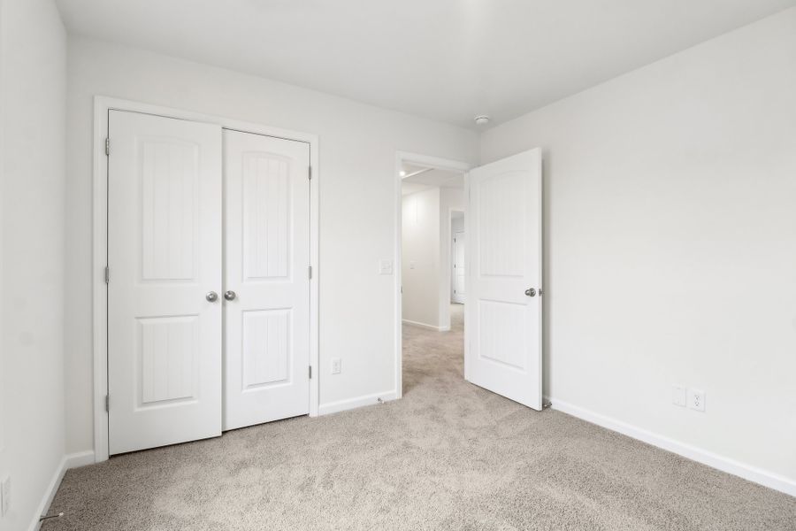 Spacious, unfurnished interior of a new home in Portrait Hills, Aiken (Image 24).