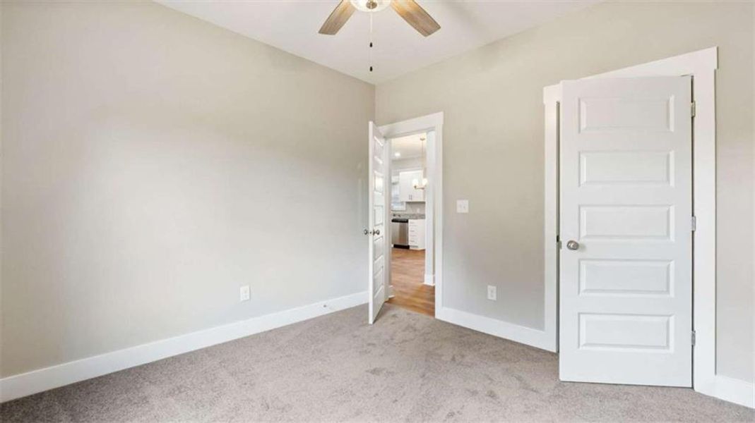 Spacious, unfurnished interior of a new home in , Cedartown (Image 13).