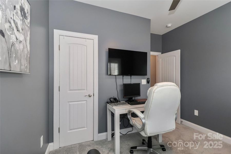Furnished interior view inside a new home in Colonial Crossing, Troutman (Image 46). Furnished interior view inside a new home in Colonial Crossing, Troutman (Image 46).