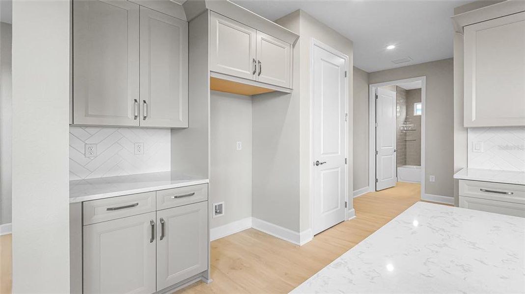 Furnished interior view inside a new home in Cresswind at Lake Harris, Tavares (Image 5). Furnished interior view inside a new home in Cresswind at Lake Harris, Tavares (Image 5).