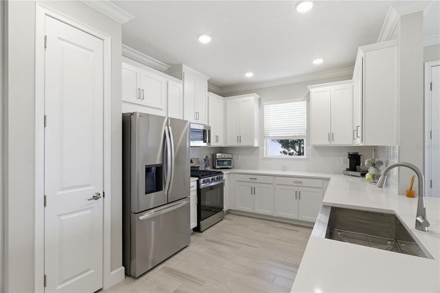 Furnished interior view inside a new home in , Bradenton (Image 26).
