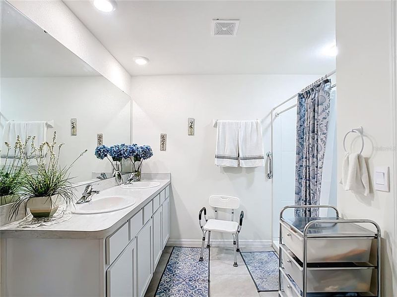 Furnished interior view inside a new home in Huntington Ridge, Ocala (Image 11).