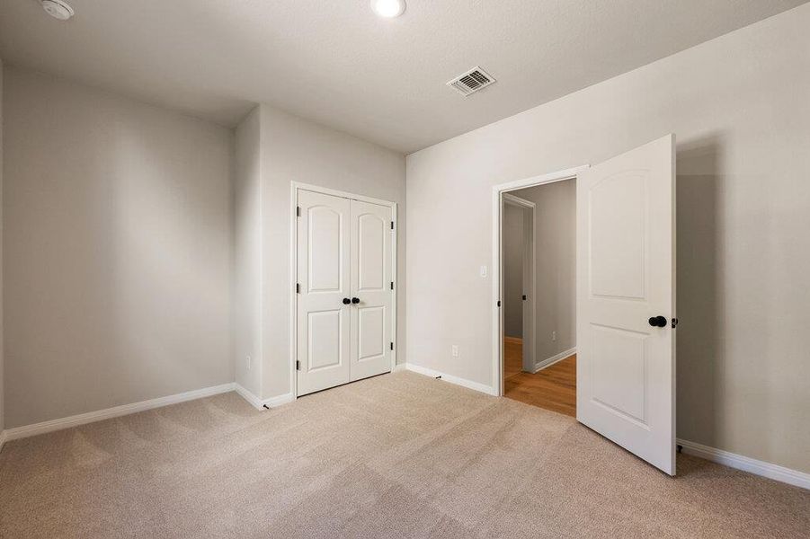 Spacious, unfurnished interior of a new home in Berry Creek Highlands, Georgetown (Image 35). Spacious, unfurnished interior of a new home in Berry Creek Highlands, Georgetown (Image 35).