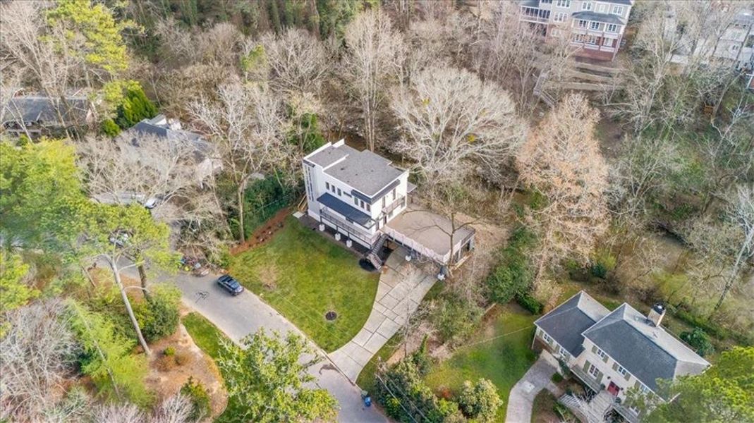 Image 91 of a home in .