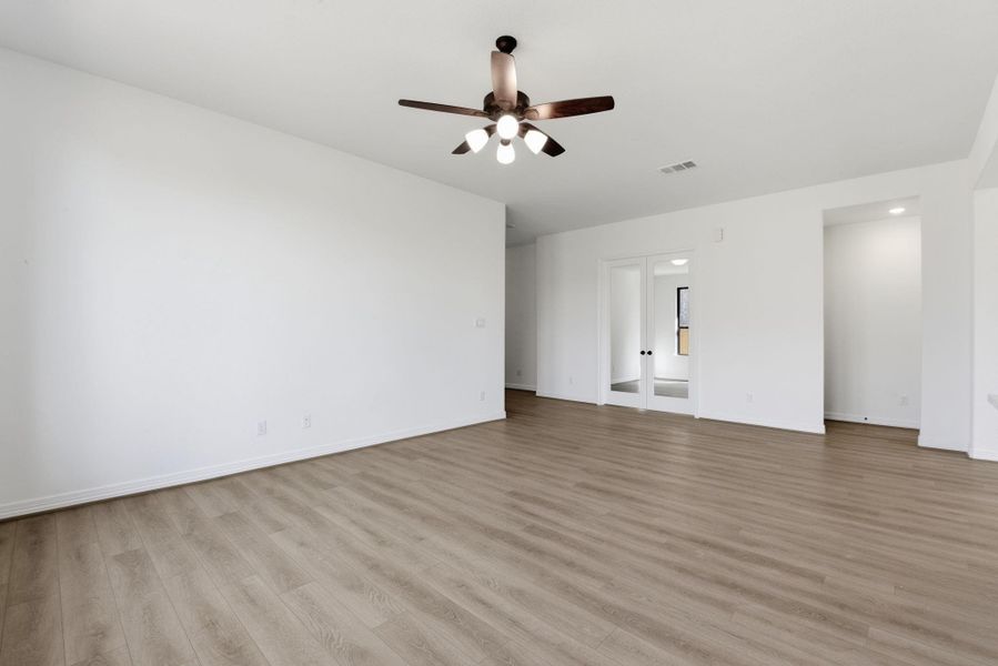 Spacious, unfurnished interior of a new home in Brookewater, Rosenberg (Image 32). Spacious, unfurnished interior of a new home in Brookewater, Rosenberg (Image 32).