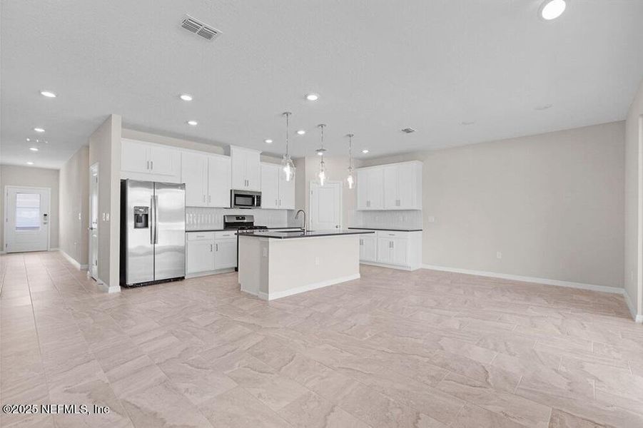 Spacious, unfurnished interior of a new home in , St. Augustine (Image 15).