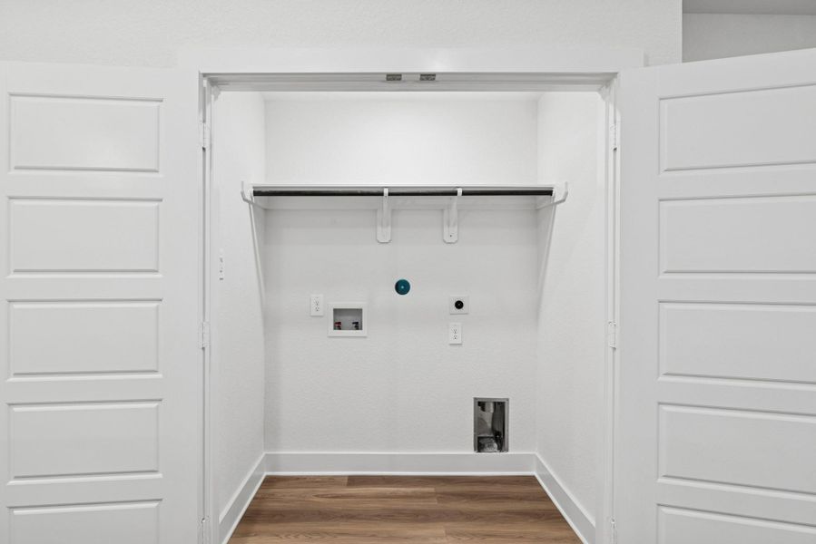 Spacious, unfurnished interior of a new home in Sorella, Tomball (Image 13). Spacious, unfurnished interior of a new home in Sorella, Tomball (Image 13).