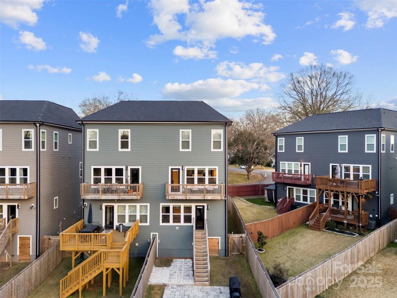 Exterior details and patio area of a home in , Charlotte (Image 21).