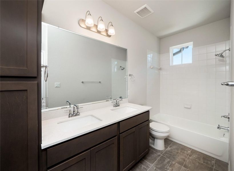 Furnished interior view inside a new home in Anthem Cottages, Kyle (Image 11).