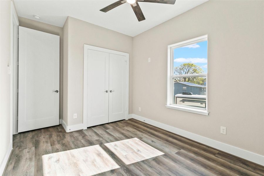 Spacious, unfurnished interior of a new home in , Matagorda (Image 24).