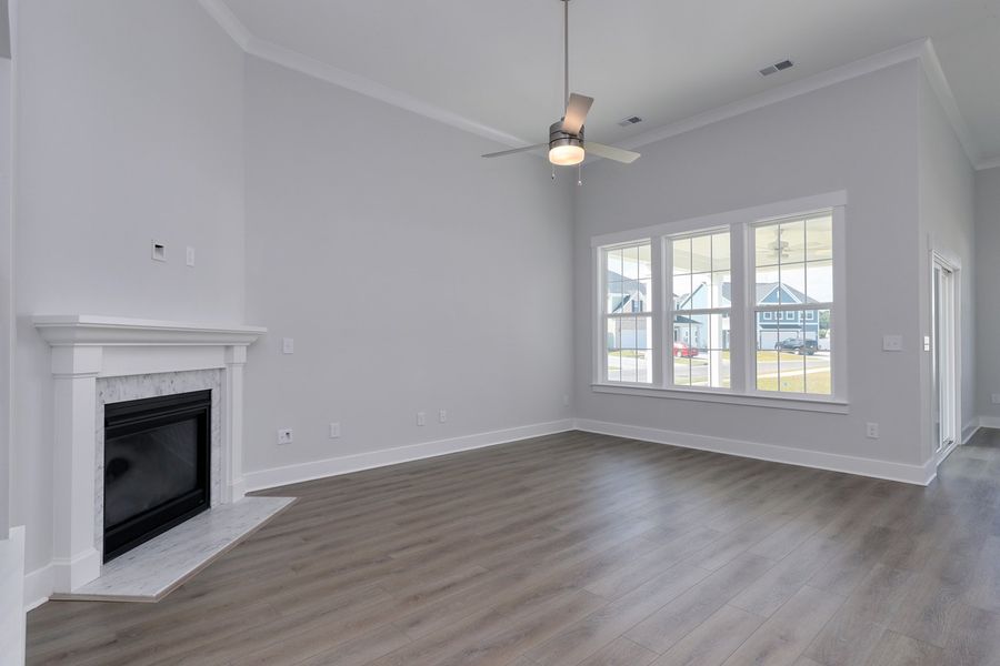 Spacious, unfurnished interior of a new home in Arcadia, Myrtle Beach (Image 21).