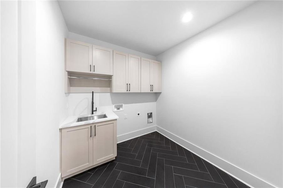 Furnished interior view inside a new home in , Alpharetta (Image 9). Furnished interior view inside a new home in , Alpharetta (Image 9).