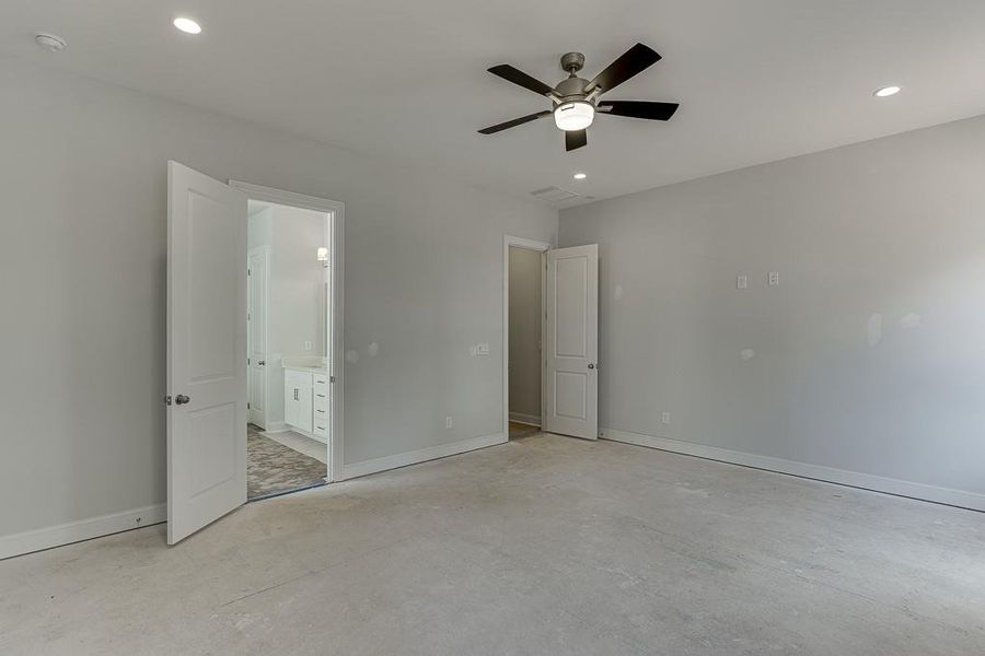 Spacious, unfurnished interior of a new home in , Buford (Image 29).