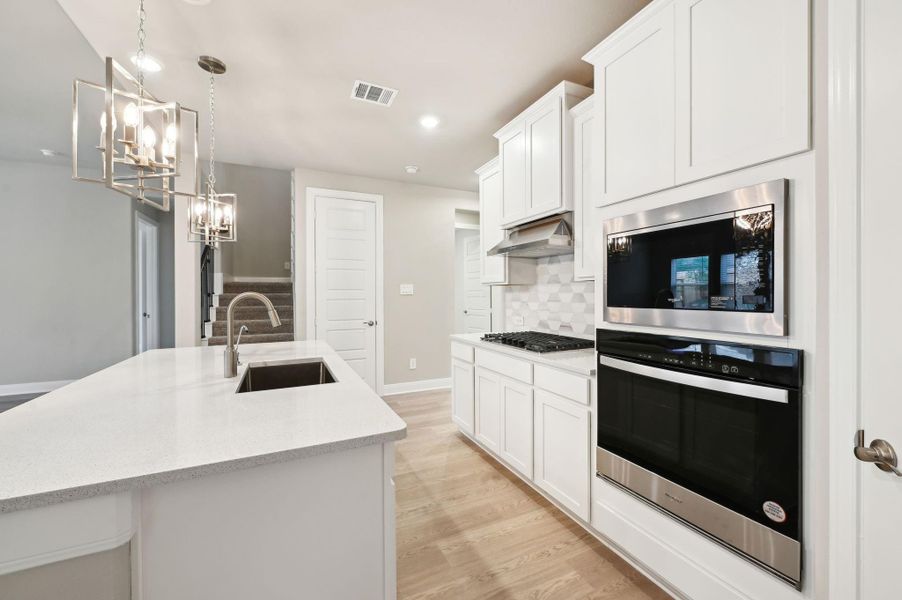 Photo is not of the actual home but is an inspirational photo of builder’s model home and may depict options, furnishings, and/or decorator features that are not included. Photo is not of the actual home but is an inspirational photo of builder’s model home and may depict options, furnishings, and/or decorator features that are not included.