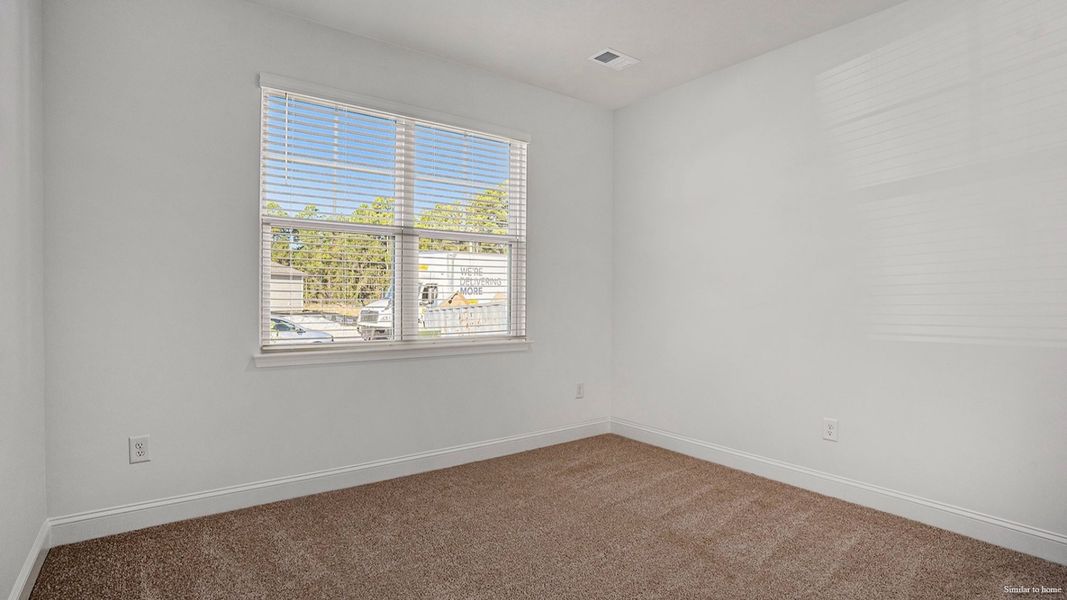 Representative unfurnished interior of a home built from the Delmont by D.R. Horton in Merchant Point, Jacksonville (Image 19).
