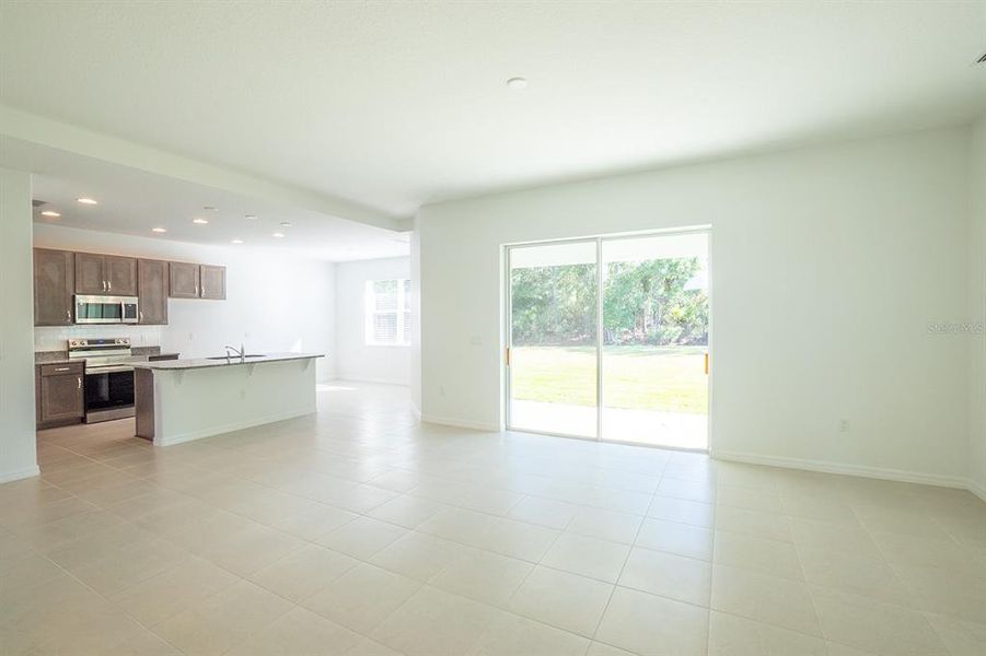 Spacious, unfurnished interior of a new home in , Palm Coast (Image 35).
