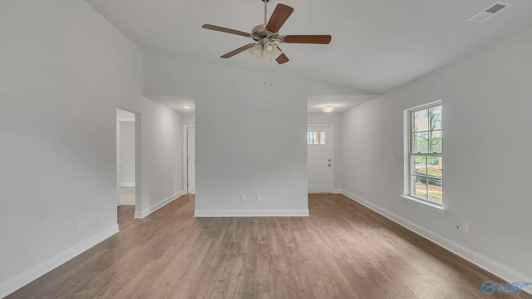 Representative unfurnished interior of a home built from the 1434 by Adams Homes in The Grove at Ballard Park, Jacksonville (Image 12).