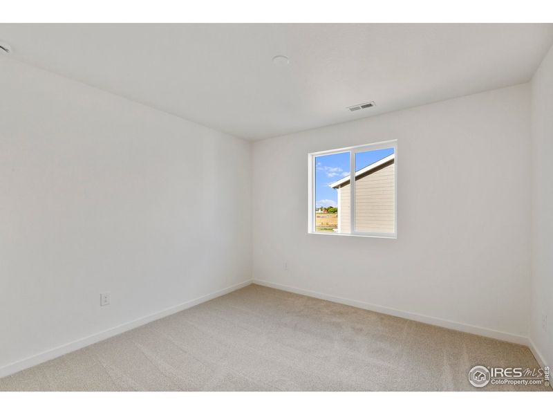 Spacious, unfurnished interior of a new home in Granary, Johnstown (Image 20).