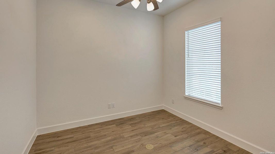 Spacious, unfurnished interior of a new home in Alsatian Oaks, Castroville (Image 18).