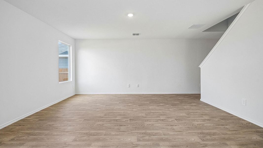 Spacious, unfurnished interior of a new home in Prairie Lakes, Buda (Image 14).