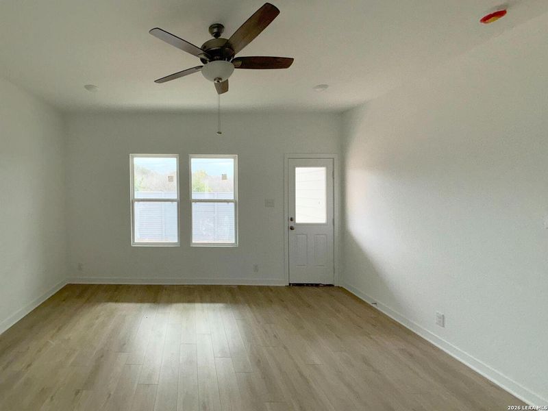 Spacious, unfurnished interior of a new home in Saddlebrook Ranch, Schertz (Image 21). Spacious, unfurnished interior of a new home in Saddlebrook Ranch, Schertz (Image 21).