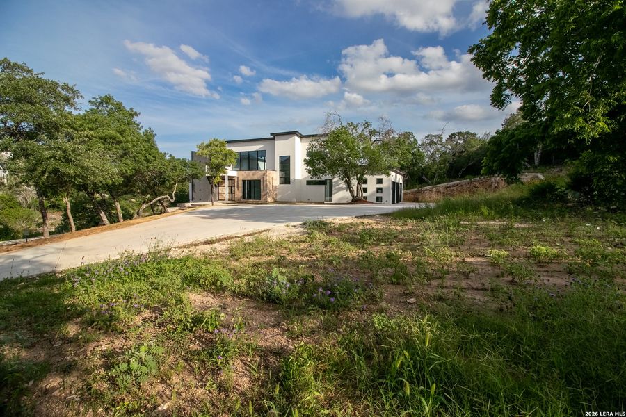 Image 55 of a home in .