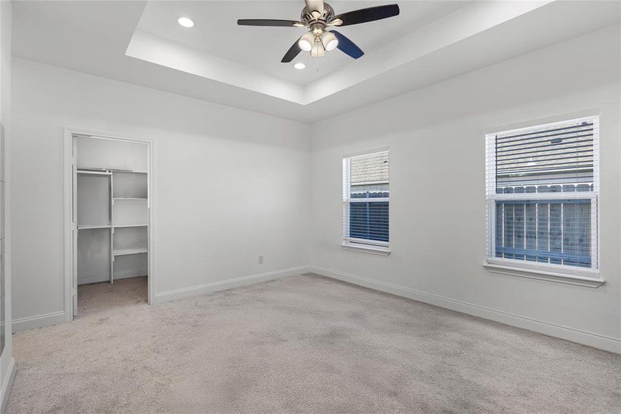 Spacious, unfurnished interior of a new home in , Greenville (Image 17).