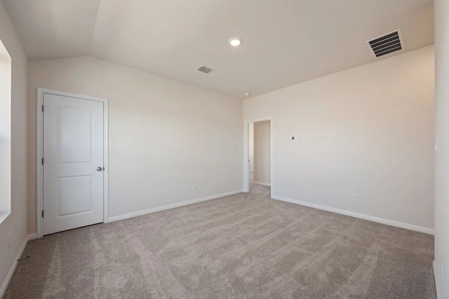 Spacious, unfurnished interior of a new home in Cannon Ranch, Dripping Springs (Image 37).