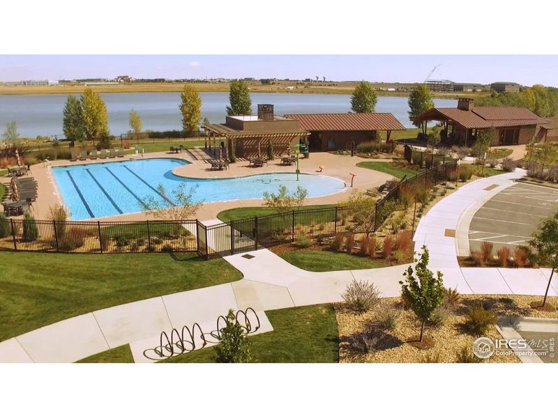 Community amenities in The Lakes at Centerra - Discovery, Loveland (Image 25).