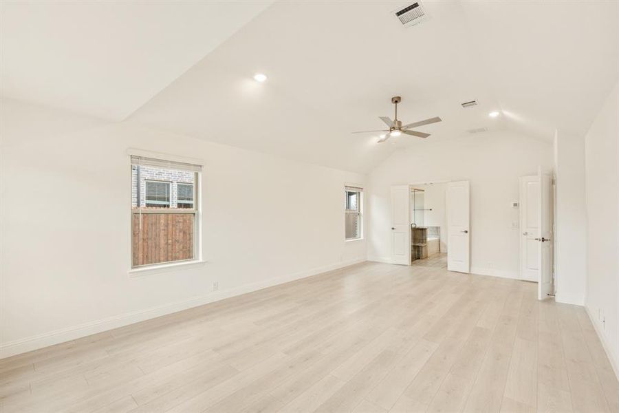 Spacious, unfurnished interior of a new home in Hampton Park, Glenn Heights (Image 30). Spacious, unfurnished interior of a new home in Hampton Park, Glenn Heights (Image 30).