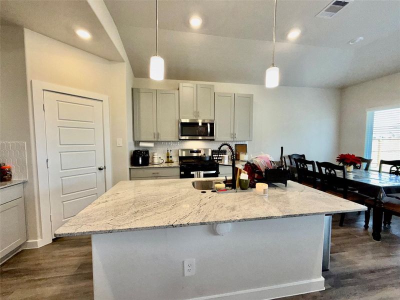 Furnished interior view inside a new home in Sundance Cove - Classic Series, Crosby (Image 15). Furnished interior view inside a new home in Sundance Cove - Classic Series, Crosby (Image 15).
