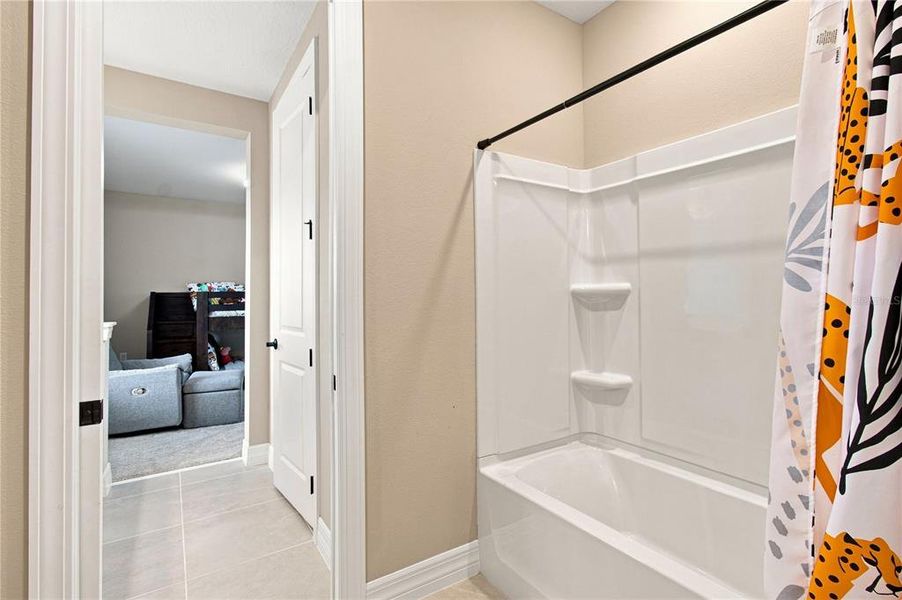 Furnished interior view inside a new home in , Winter Garden (Image 37).