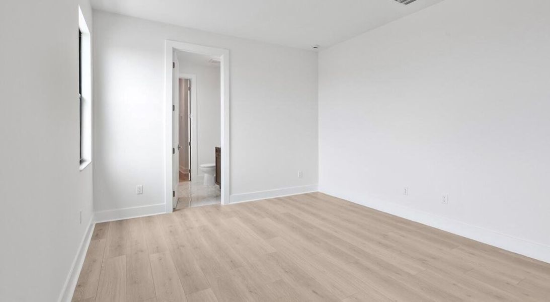 Spacious, unfurnished interior of a new home in Artistry Palm Beach, Palm Beach Gardens (Image 31). Spacious, unfurnished interior of a new home in Artistry Palm Beach, Palm Beach Gardens (Image 31).