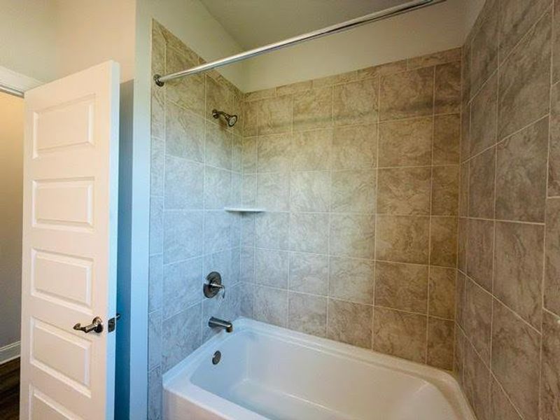 Close-up of interior finishes inside a home in Tuscany Hills, Douglasville (Image 16).