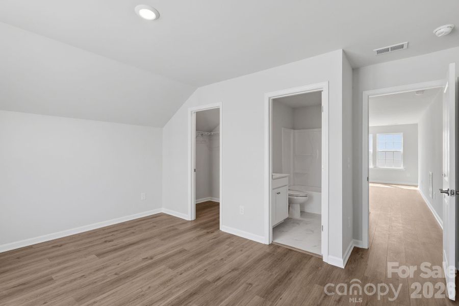 Spacious, unfurnished interior of a new home in Roselyn, Lancaster (Image 22).