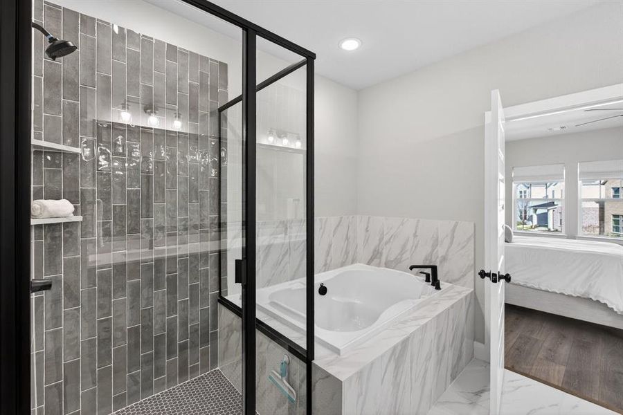 Separate shower & soaking tub