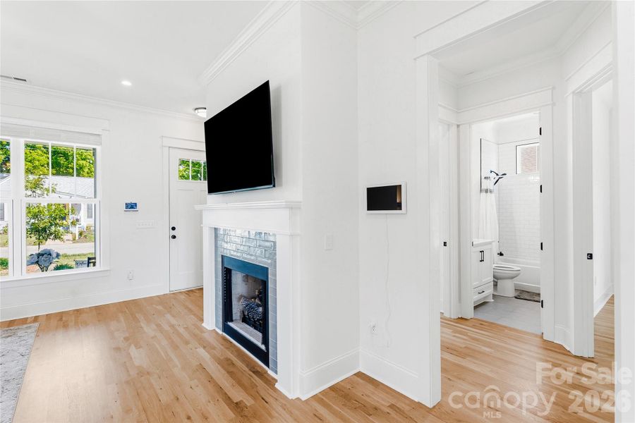 Spacious, unfurnished interior of a new home in , Belmont (Image 19).