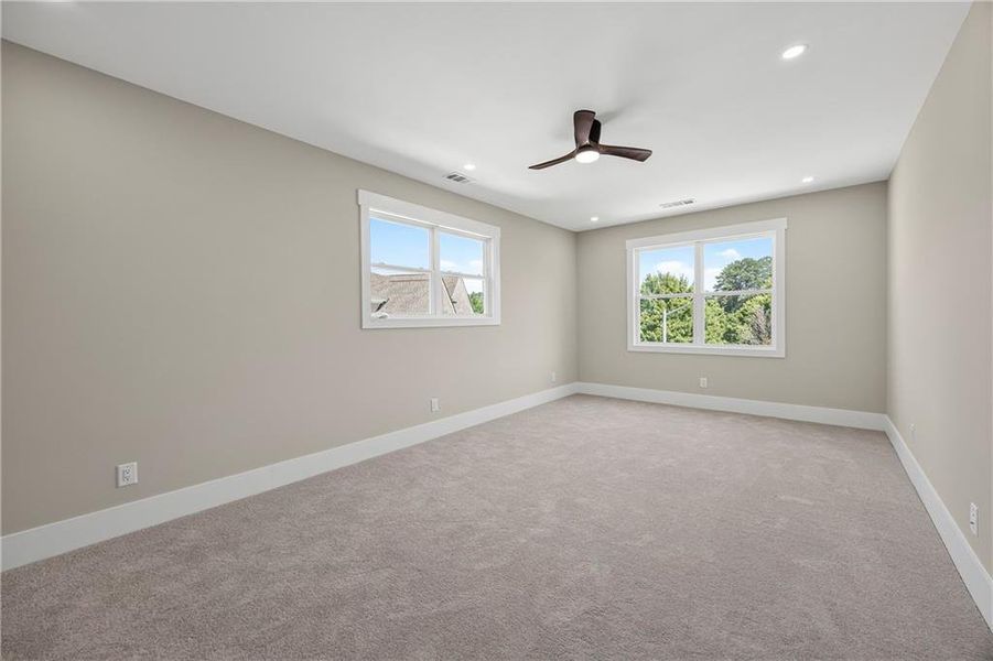 Spacious, unfurnished interior of a new home in , Marietta (Image 55).