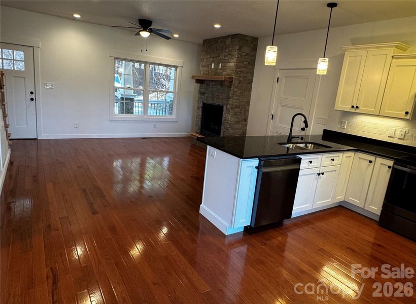 Image 24 of a home in .